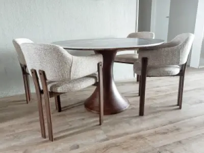 Ronde Japandi Eettafels